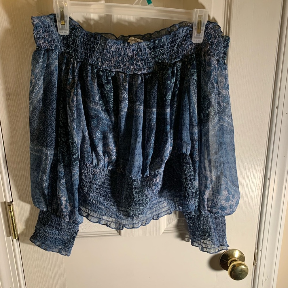 American Eagle off the shoulder blouse